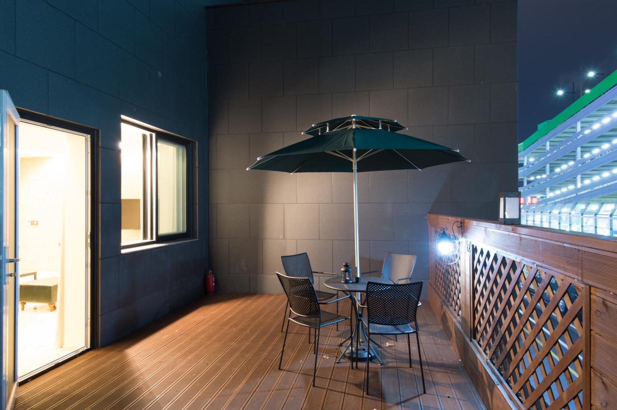 The Empress Hotel Daejeon Bagian luar foto