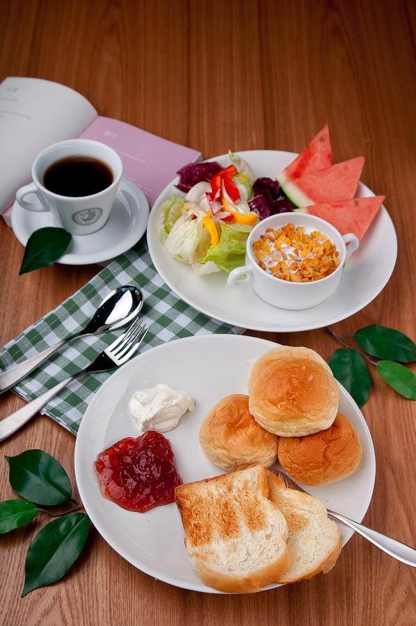 The Empress Hotel Daejeon Bagian luar foto